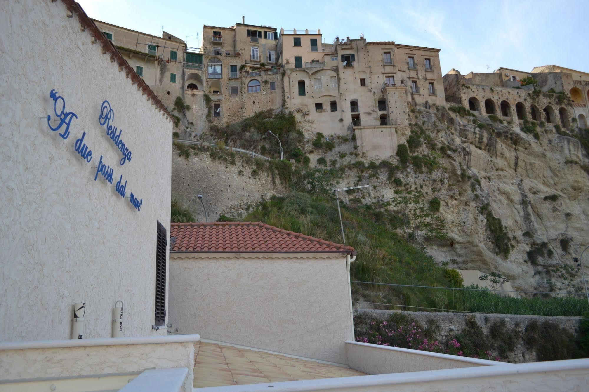 Residenza A Due Passi Dal Mare Hotel Tropea Bagian luar foto