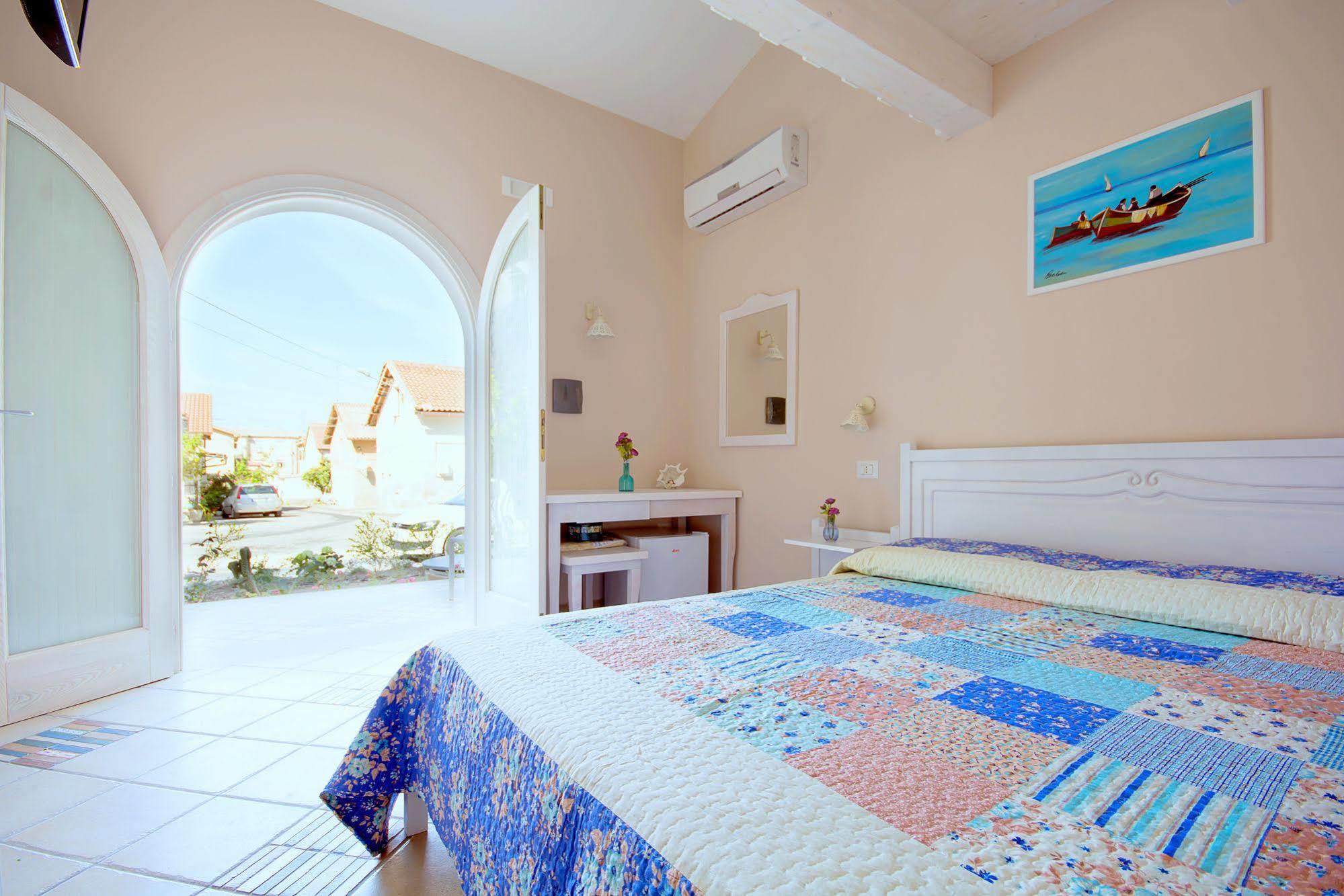 Residenza A Due Passi Dal Mare Hotel Tropea Bagian luar foto