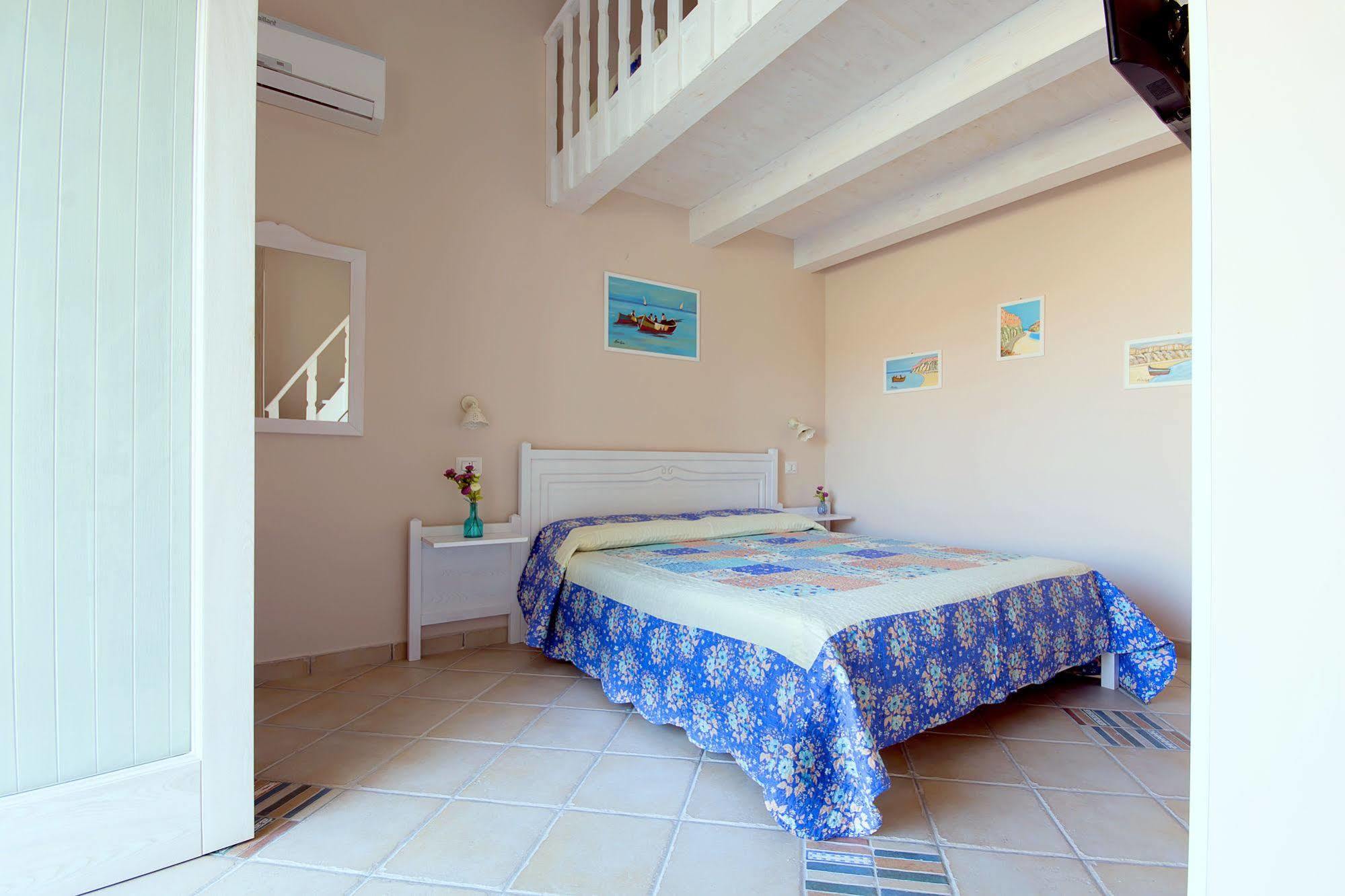 Residenza A Due Passi Dal Mare Hotel Tropea Bagian luar foto