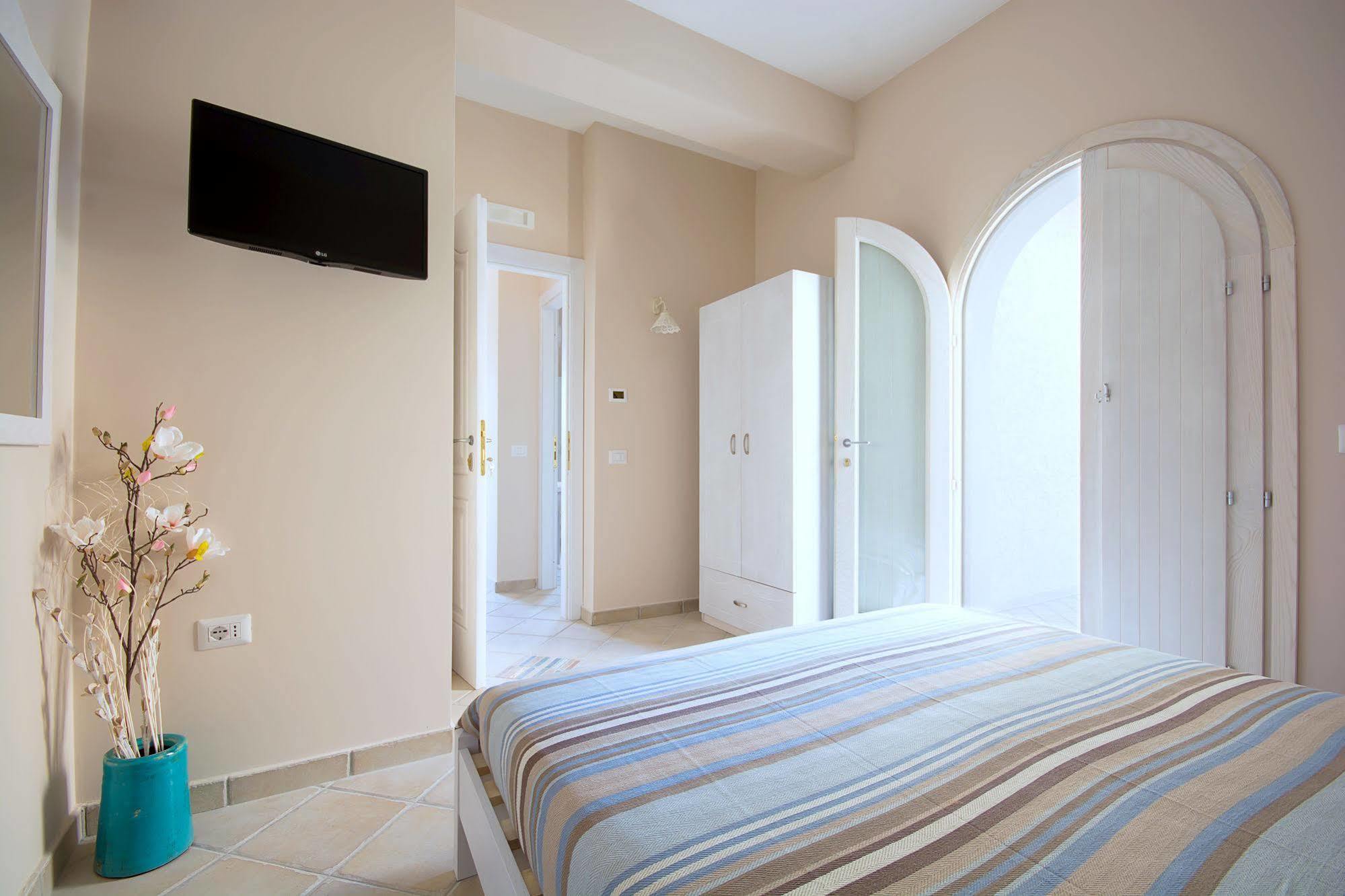 Residenza A Due Passi Dal Mare Hotel Tropea Bagian luar foto