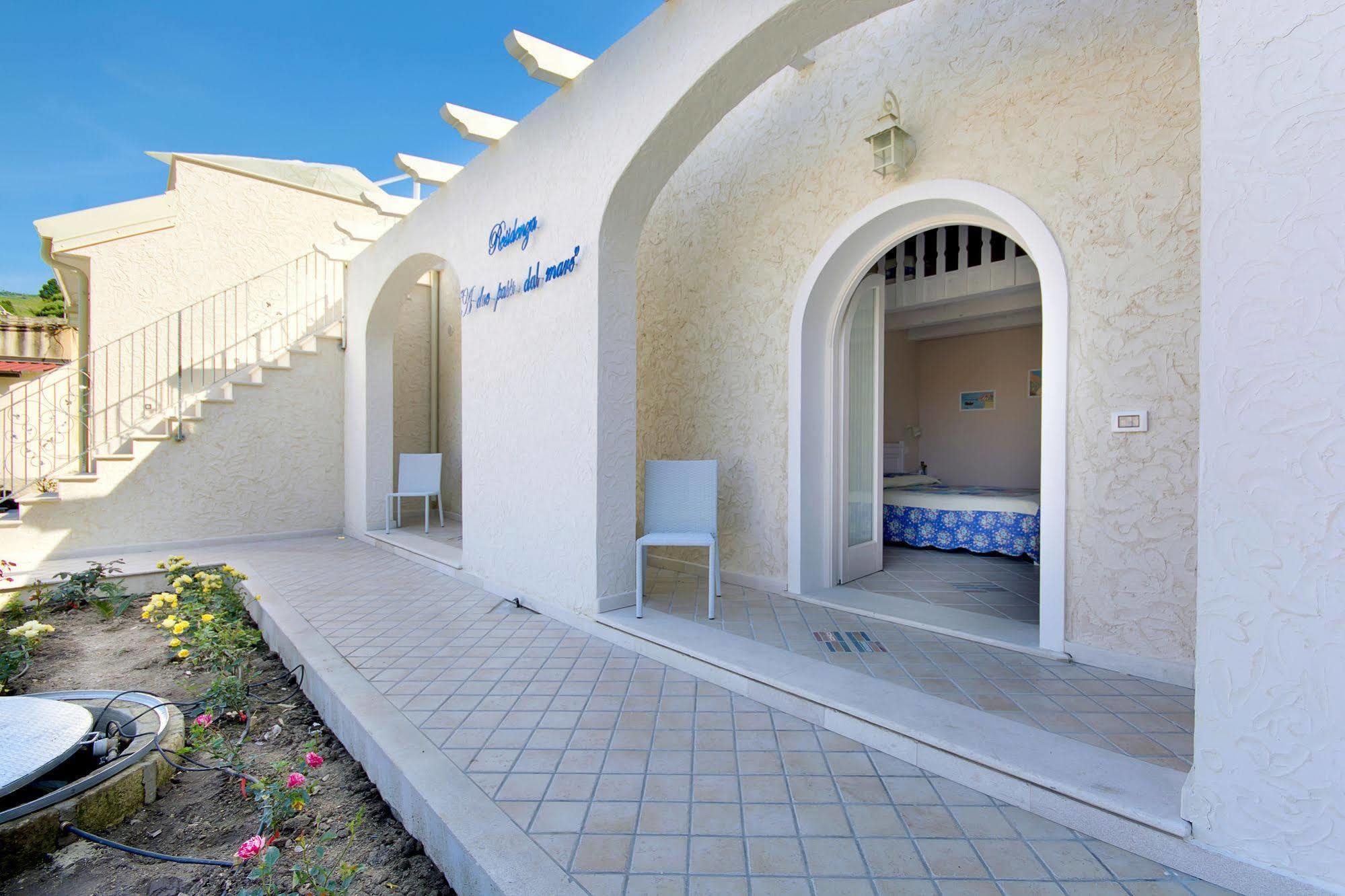 Residenza A Due Passi Dal Mare Hotel Tropea Bagian luar foto
